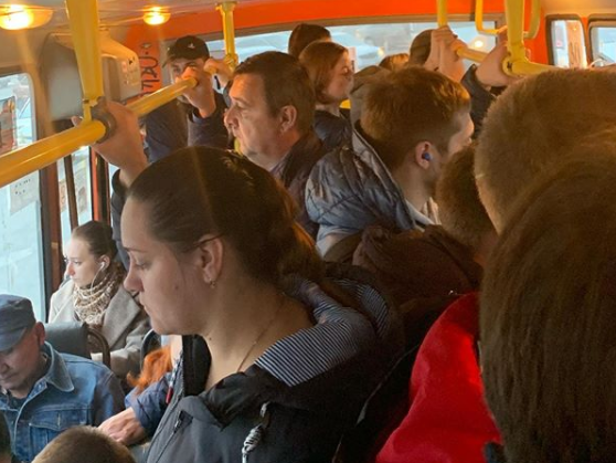 Мелик-Гусейнова шокировало отсутствие масок у пассажиров автобуса