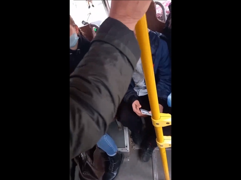 Image for Перепалка между кондуктором и ребенком случилась в одном из нижегородских автобусов