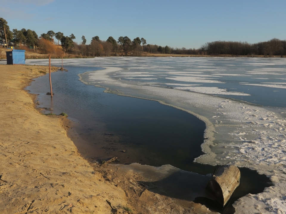В Дзержинске введен запрет на выход граждан на лед на водных объектах 