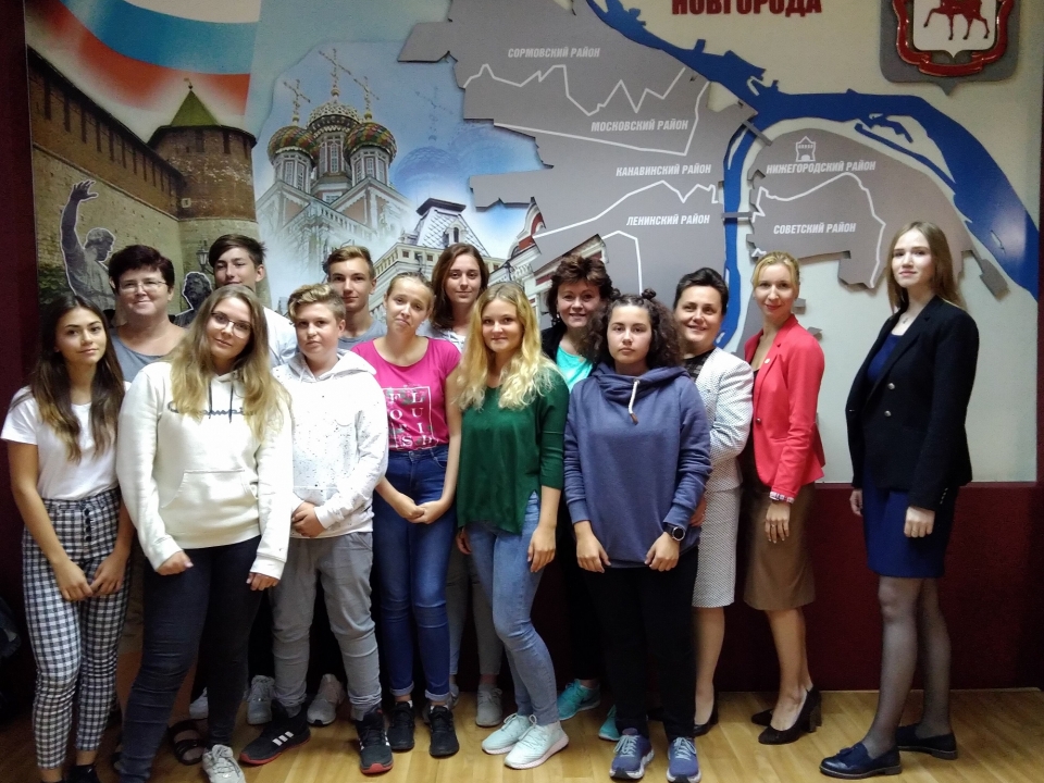 Ученики ЭКО-гимназии города Брно познакомились с работой мэрии Нижнего Новгорода