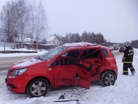 Image for Грузовик протаранил иномарку на Московском шоссе – погибла женщина