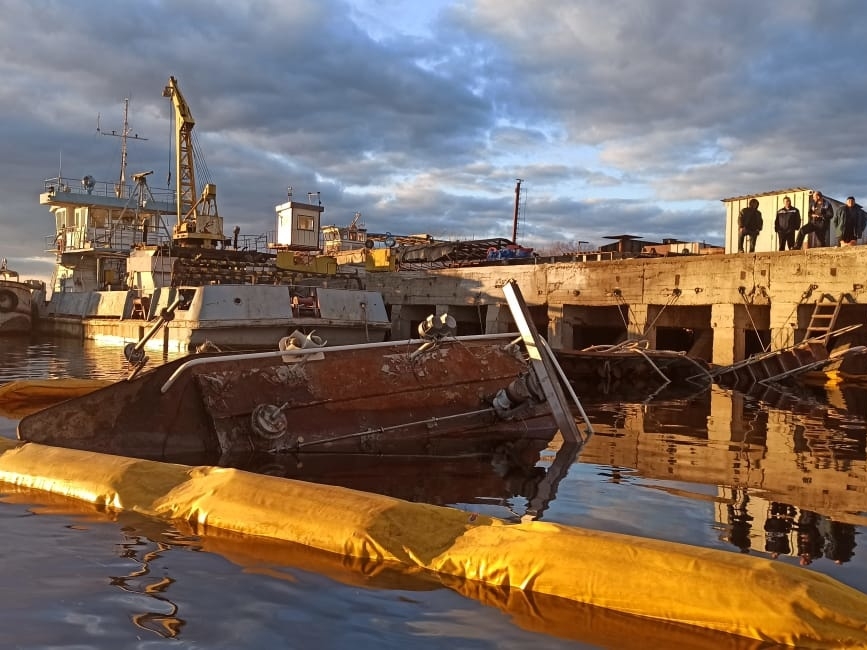 Image for Бесхозный буксир затонул в Городецком районе 1 мая