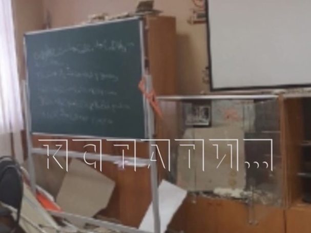 Image for В Нижегородской школе обвалился потолок во время урока