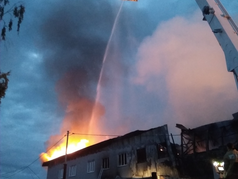 Страшный пожар уничтожил административное здание в Нижнем Новгороде
