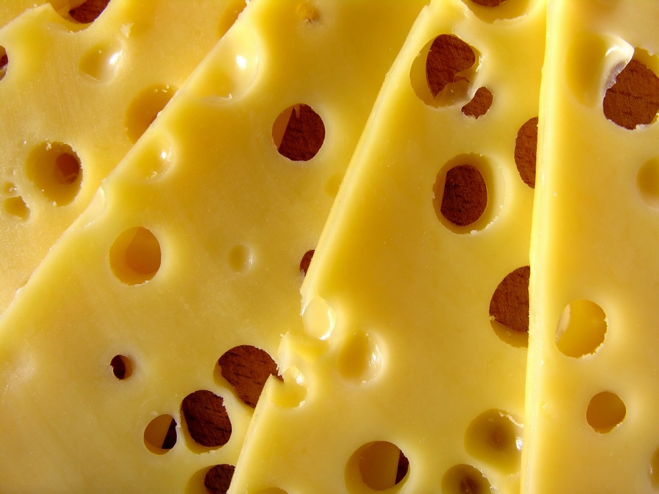 Image for Почти тонну сыра неизвестного происхождения поставили в Нижегородскую область