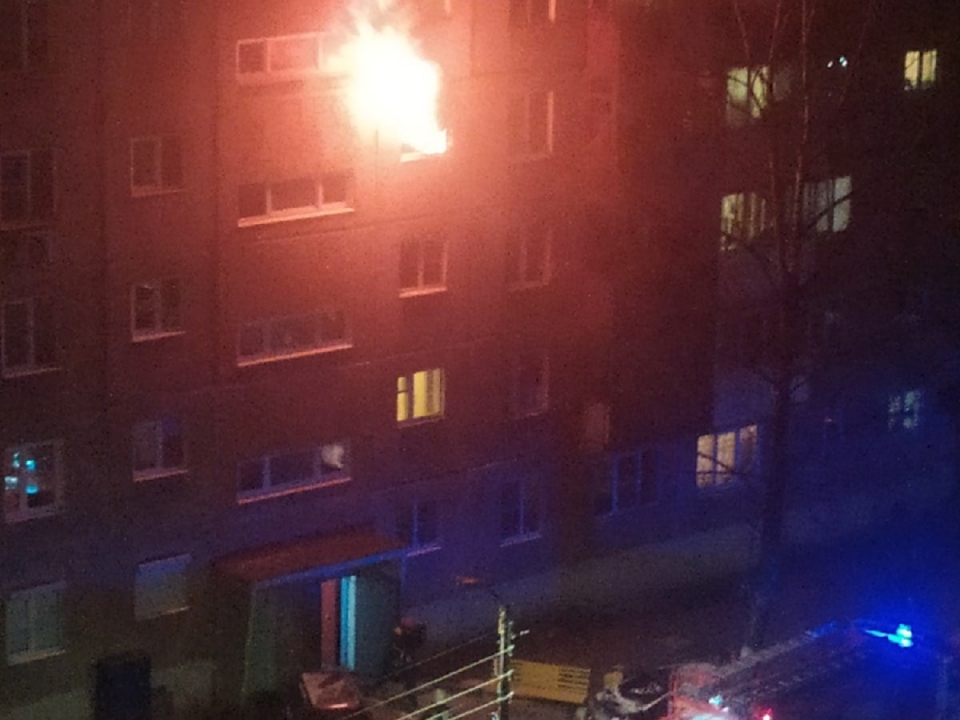 Image for Более 30 человек эвакуировали из-за пожара в многоэтажке в Нижнем Новгороде