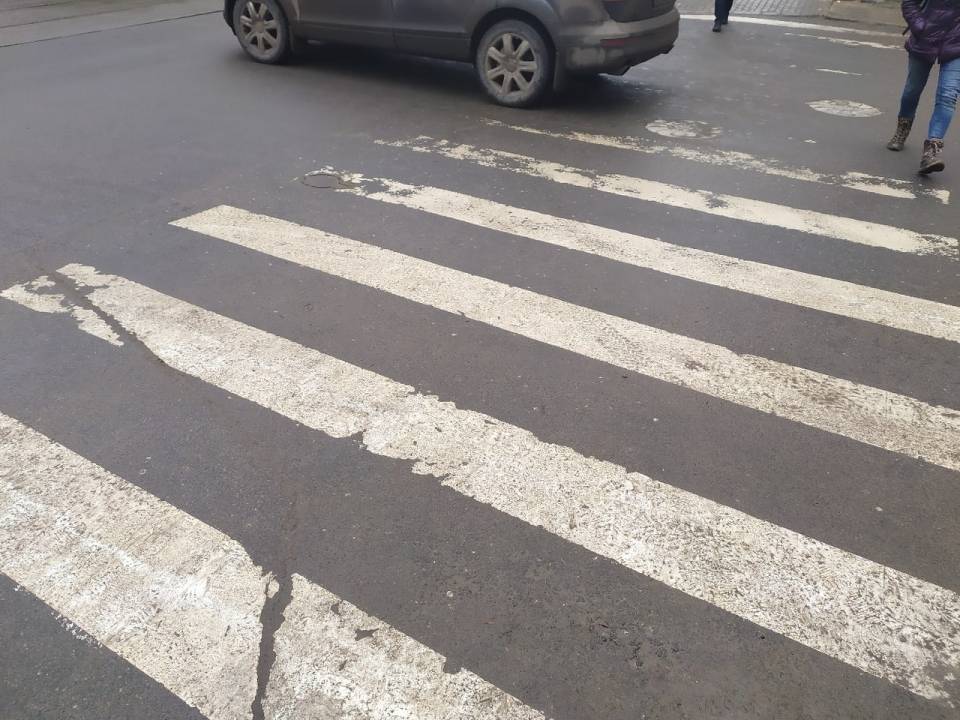 Image for Тойота сбила 22-летнюю девушку, сдавая назад на проспекте Ленина