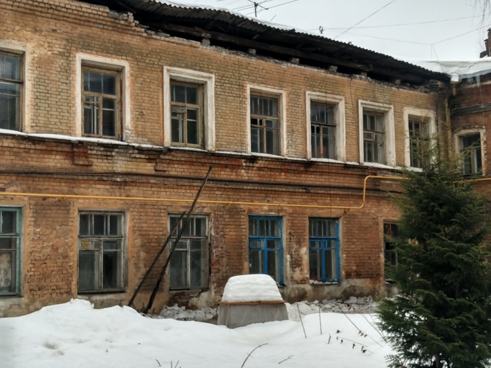 Image for Дом на Нижневолжской набережной после обвала крыши решили признать непригодным