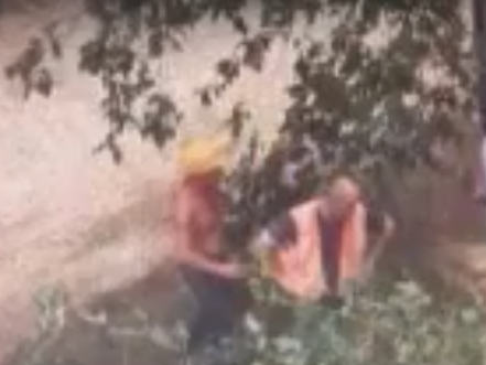 В Арзамасе человек погиб из-за упавшего в грозу дерева