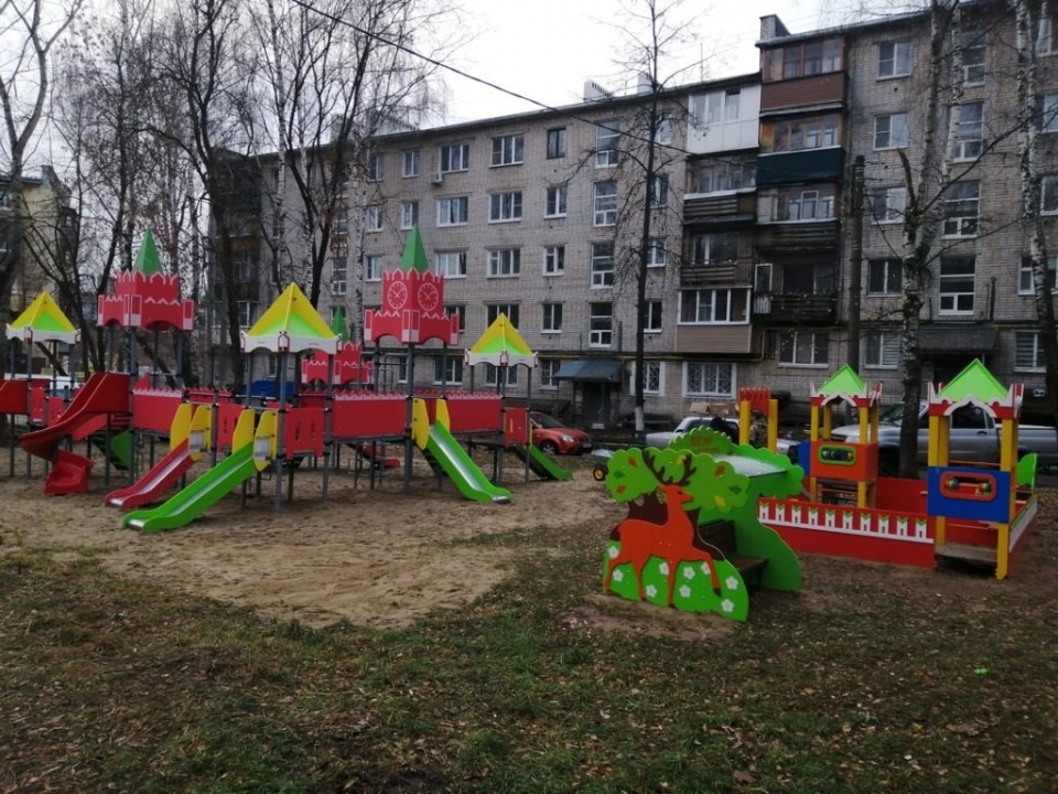 Image for Детская площадка в форме кремля появилась на улице Козицкого в Нижнем Новгороде