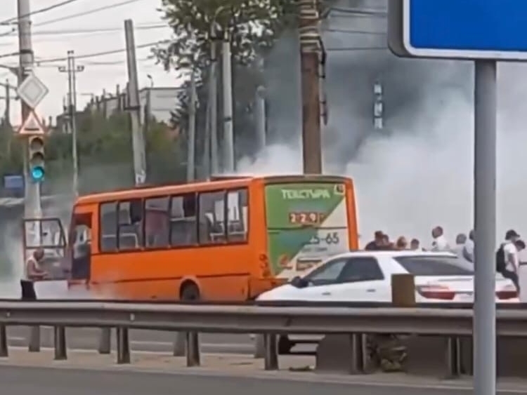 Image for Маршрутка загорелась на Игарской в Нижнем Новгороде 5 августа