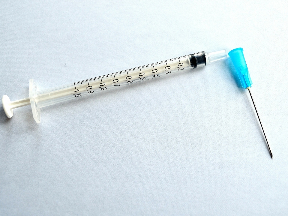 Image for Главный нижегородский фармаколог рассказал о побочках вакцинации от COVID-19