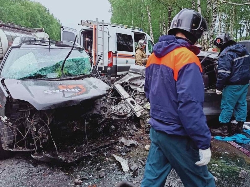 Image for 4 человека погибли и 3 пострадали в страшной аварии в Борском районе