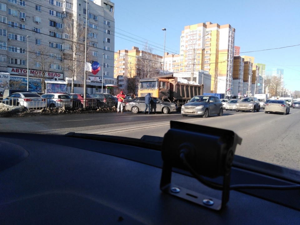 Image for Снегоуборочная машина столкнулась с легковушкой в Приокском районе