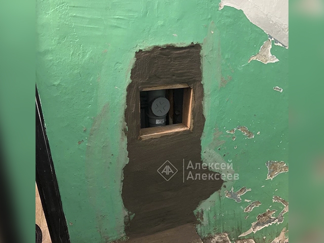 Image for Коммунальщики заделали дыру в стене многоквартирного дома в Дзержинске