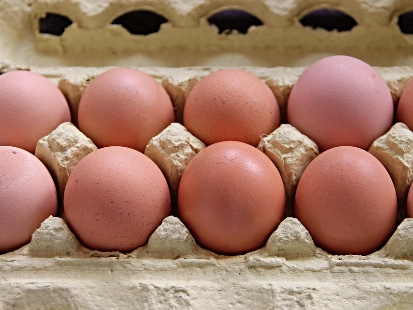 Image for Куриные яйца резко подорожали в Нижегородской области за один месяц