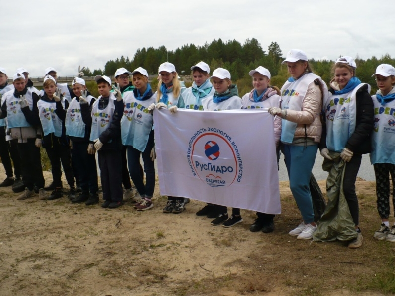 Image for Дети помогли в уборке берегов реки Керженец в Нижегородской области