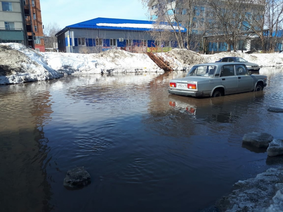 Image for Нижегородец устроил заплыв на затопленном Московском шоссе