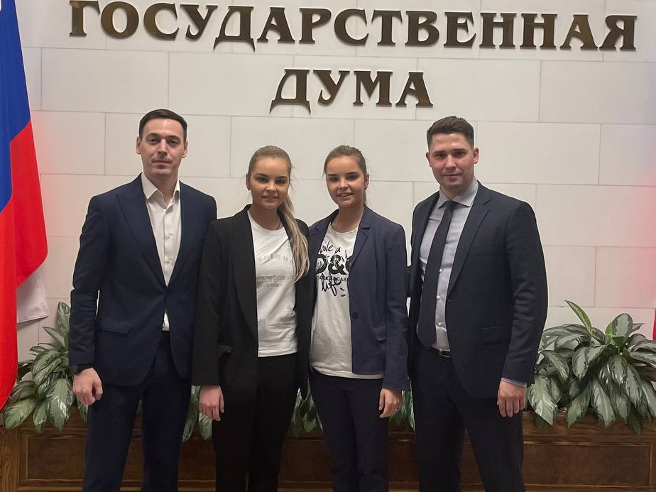 Image for Нижегородские гимнастки Аверины возглавят Экспертный совет по спорту Молодежного парламента