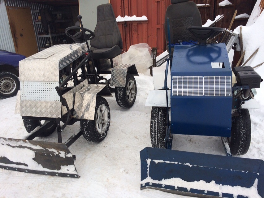 Image for В Нижнем отец с сыном-школьником запустили производство снегоуборочных тракторов