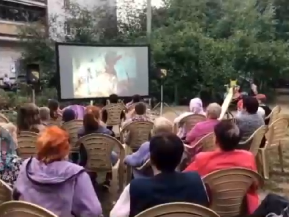 Видео дня: нижегородцам показали кино под открытым небом