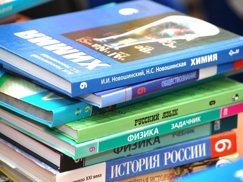 Более 72 тысяч новых учебников поступили в школы Дзержинска