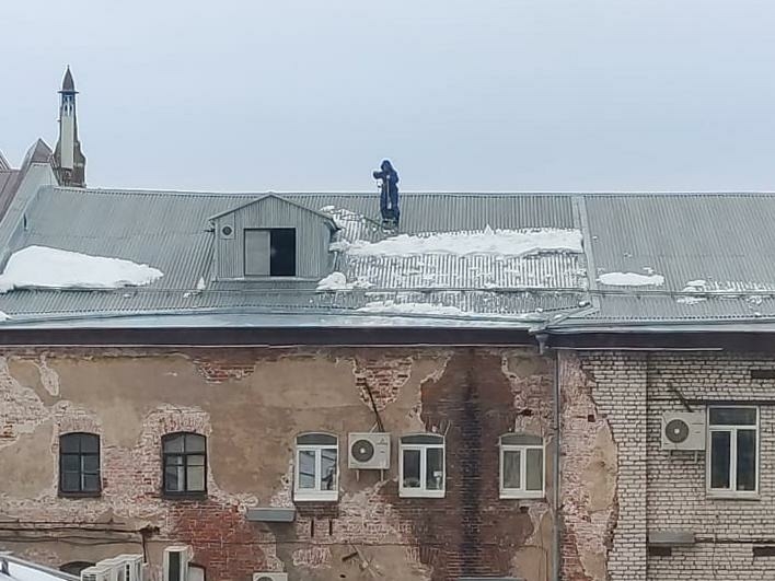 Image for Более 170 фактов некачественной очистки крыш выявили в Нижегородской области