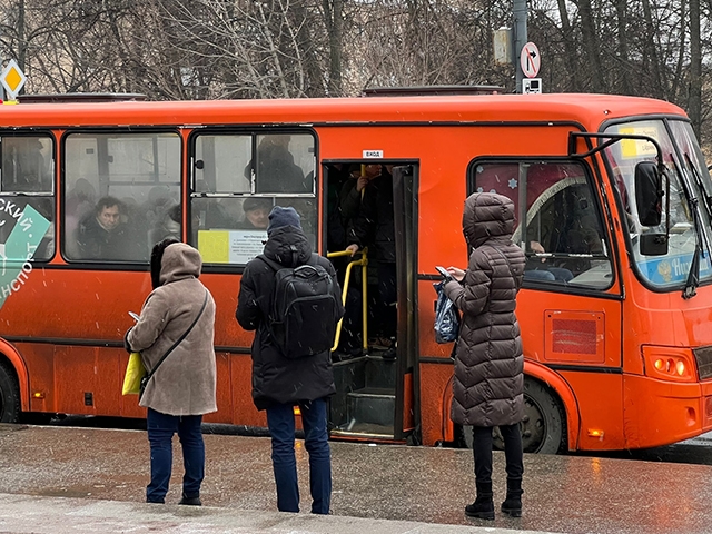 Image for Пассажиров нижегородской маршрутки возмутил смотревший порно мужчина