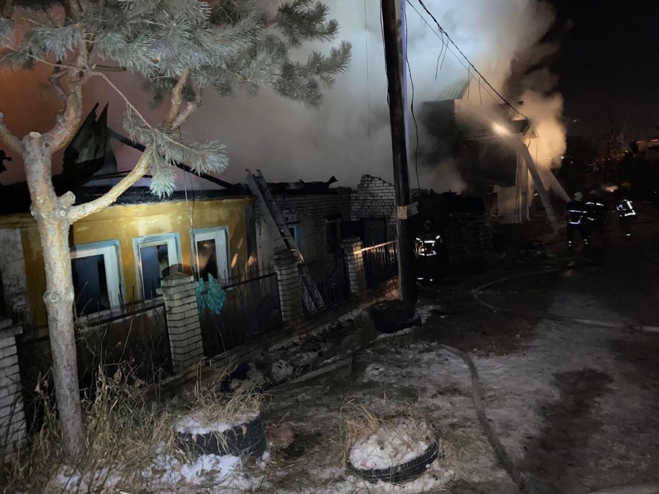 Image for Два жилых дома уничтожил крупный пожар в Советском районе