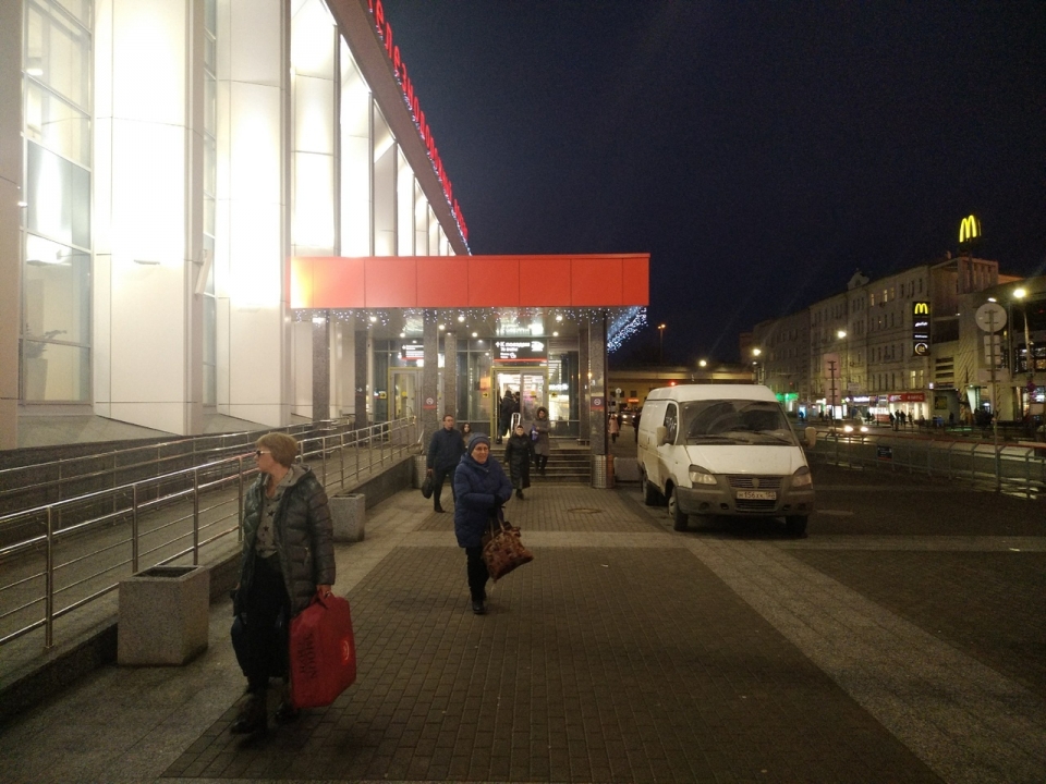 Image for Тоннель на Московском вокзале освободили от нелегальных торговцев 