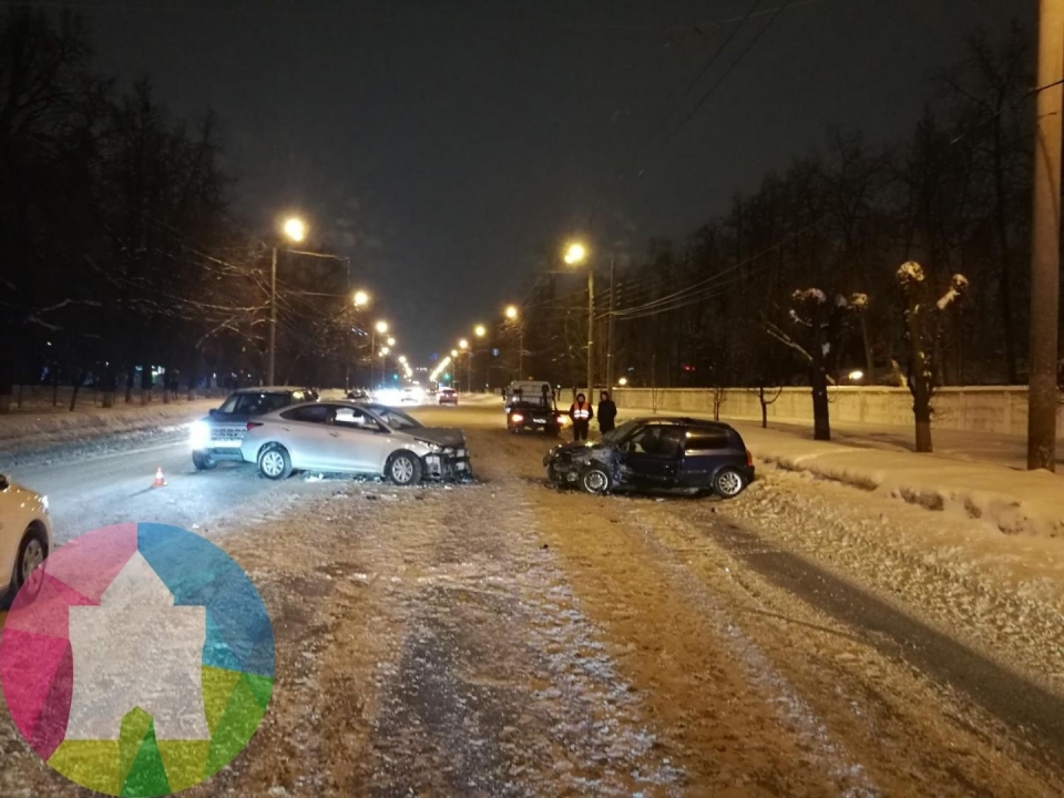 Image for Нижегородка устроила массовое ДТП на Сормовском шоссе