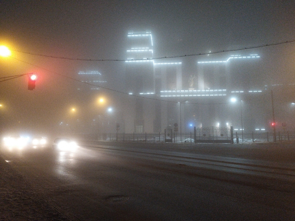 Густой туман опустился на Нижний Новгород