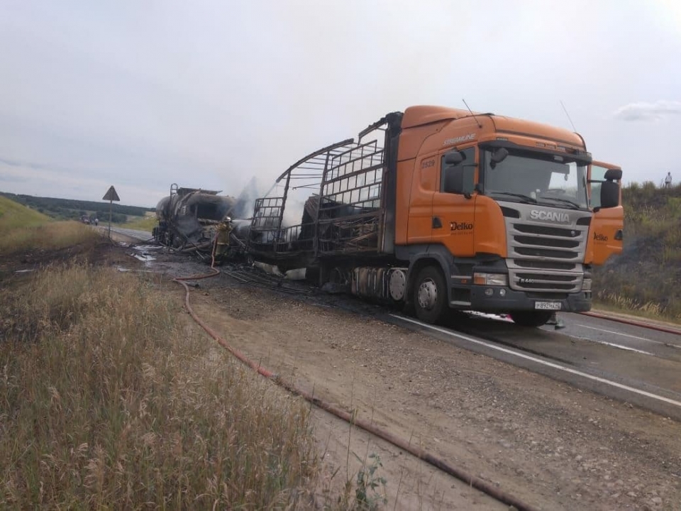 Image for Водитель и пассажиры «ГАЗели» погибли в массовом ДТП в Кстовском районе 21 июля