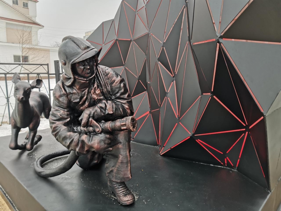 Image for Напечатанный на 3D-принтере памятник пожарным открыли в Выксе