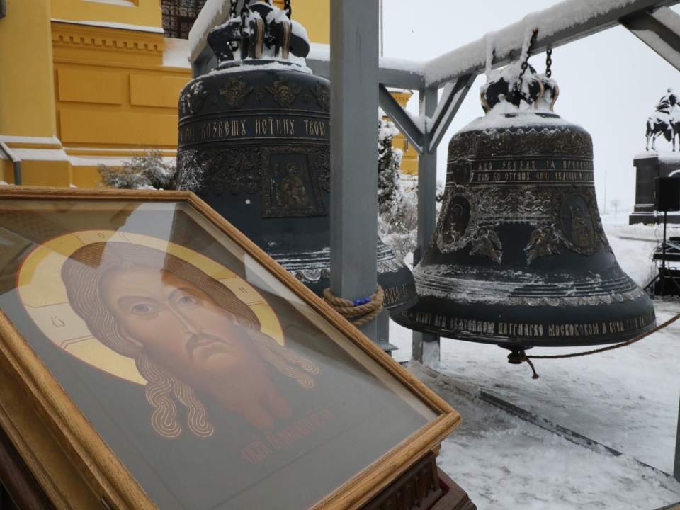 Image for Колокола для звонницы собора Александра Невского освятили в Нижнем Новгороде 17 декабря