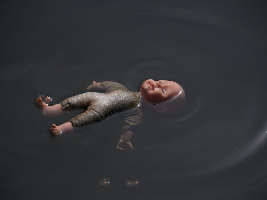 Image for Тело ребенка вытащили из воды в Вачском районе