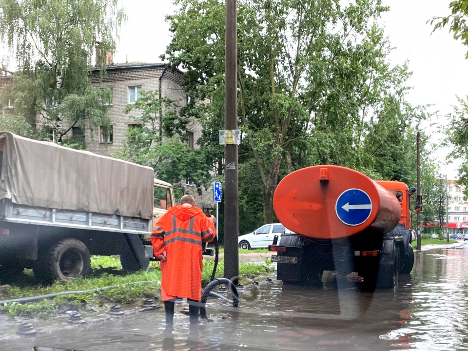 Почти 5 тысяч кубометров воды откачали из нижегородских луж