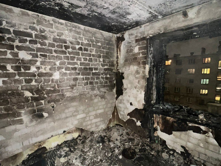 Image for 24 человека эвакуированы и трое спасены при пожаре в квартире на Автозаводе