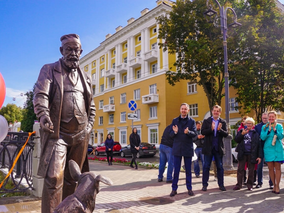 Image for Скульптура знаменитого персонажа Булгакова профессора Преображенского установлена в Нижнем Новгороде