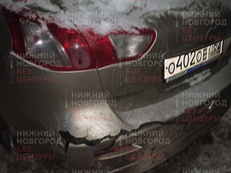 Image for Неизвестный повредил четыре автомобиля на парковке в Сормове