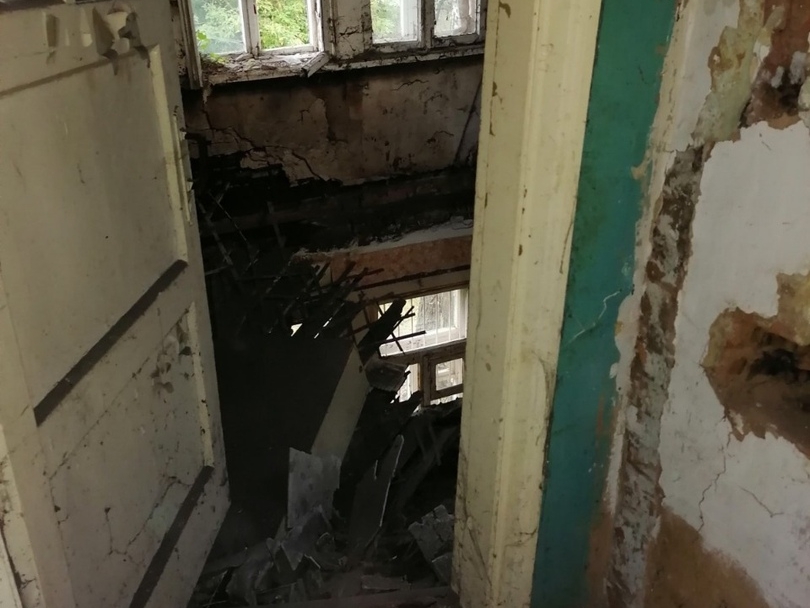 Image for СК выясняет обстоятельства обрушения в доме Ленинского района