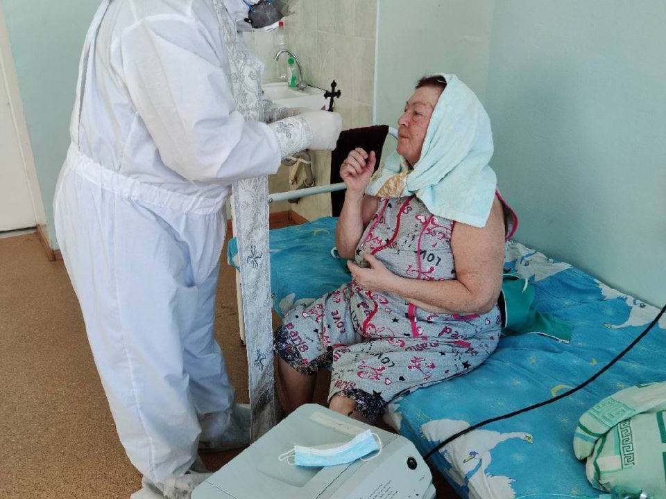 Image for Священники начали посещать нижегородские COVID-госпитали