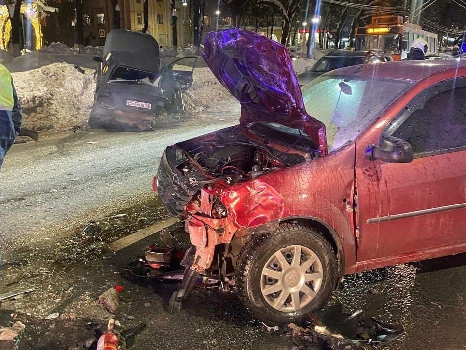 Image for Четыре машины столкнулись на проспекте Гагарина вечером 20 января