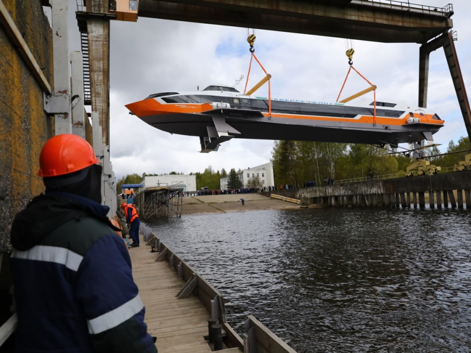 Image for Второй «Метеор» для ХМАО спустили на воду в Нижегородской области 25 мая