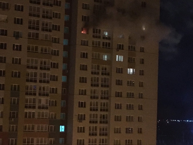 Image for 45 человек эвакуировали из горящей 19-этажки в Нижнем Новгороде