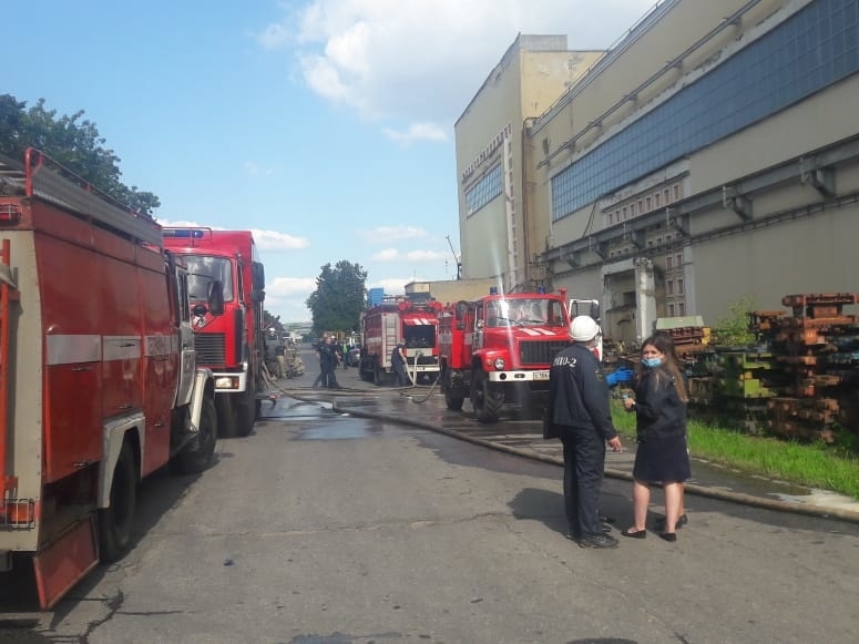 Сотрудников ГАЗа эвакуировали из-за пожара