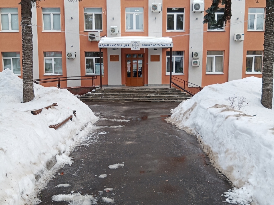 Чисто только у здания администрации: нижегородцы жалуются на качество уборки улиц