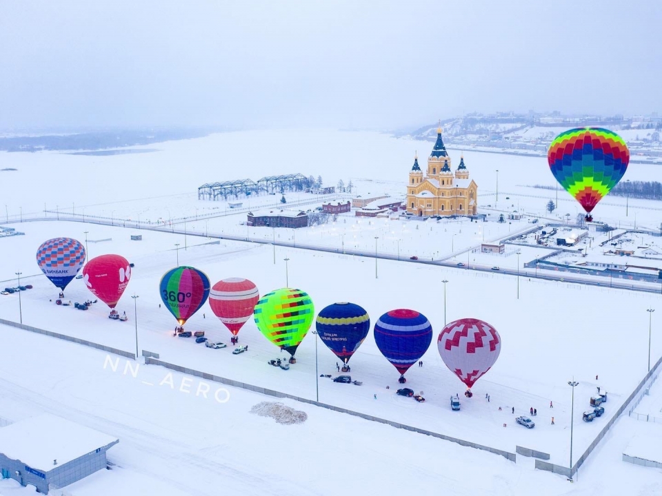 Image for Десять воздушных шаров поднялись в небо в Нижнем Новгороде
