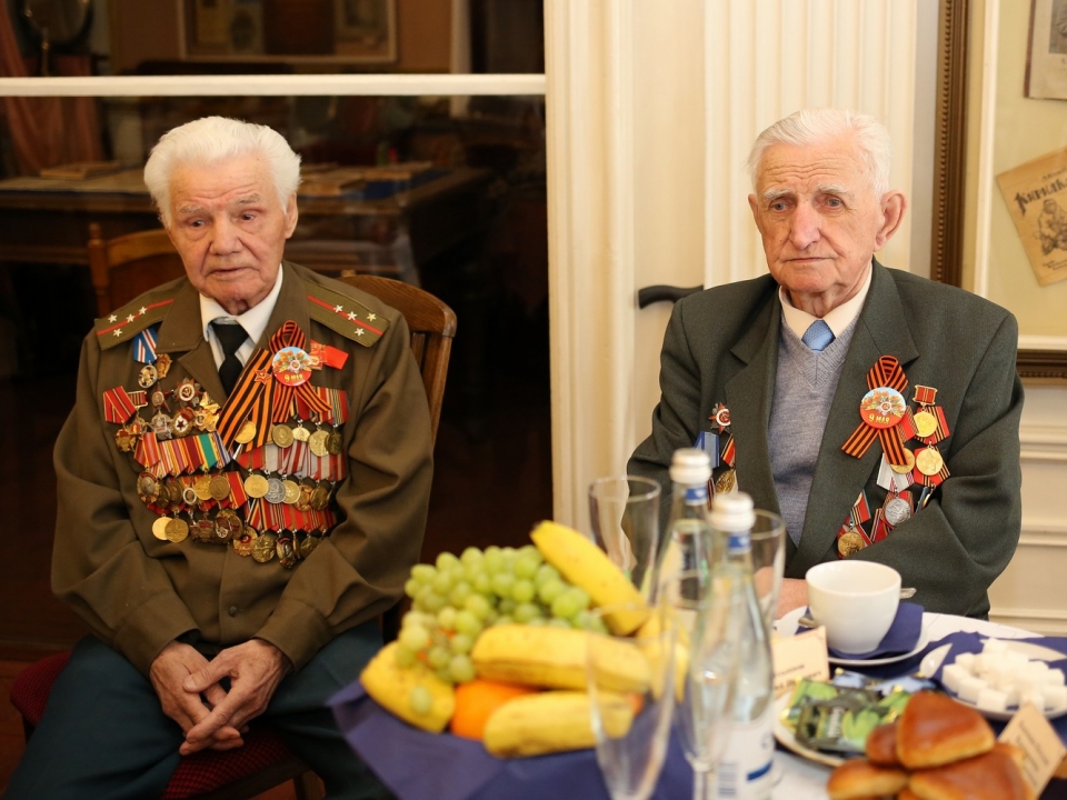 Image for Нижегородцы-герои Великой Отечественной войны встретились сегодня на торжественном приеме в честь Дня Победы