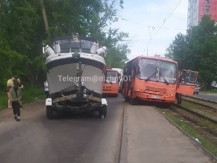 Image for Яхта столкнулась с маршруткой в Сормовском районе Нижнего Новгорода